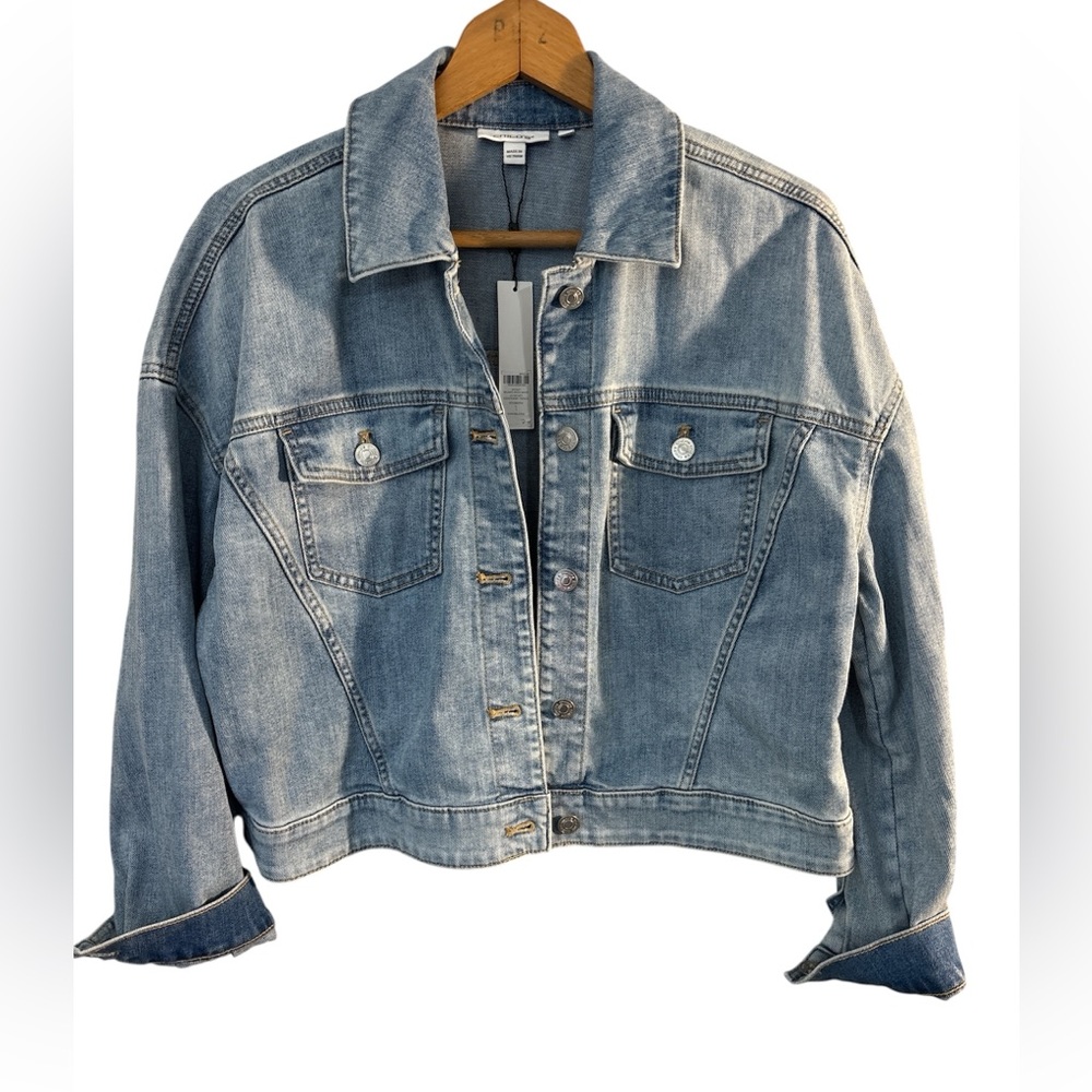NWT Chico's DENIM JACKET SIZE 1 Medium Layering Capsule Staple Relaxed